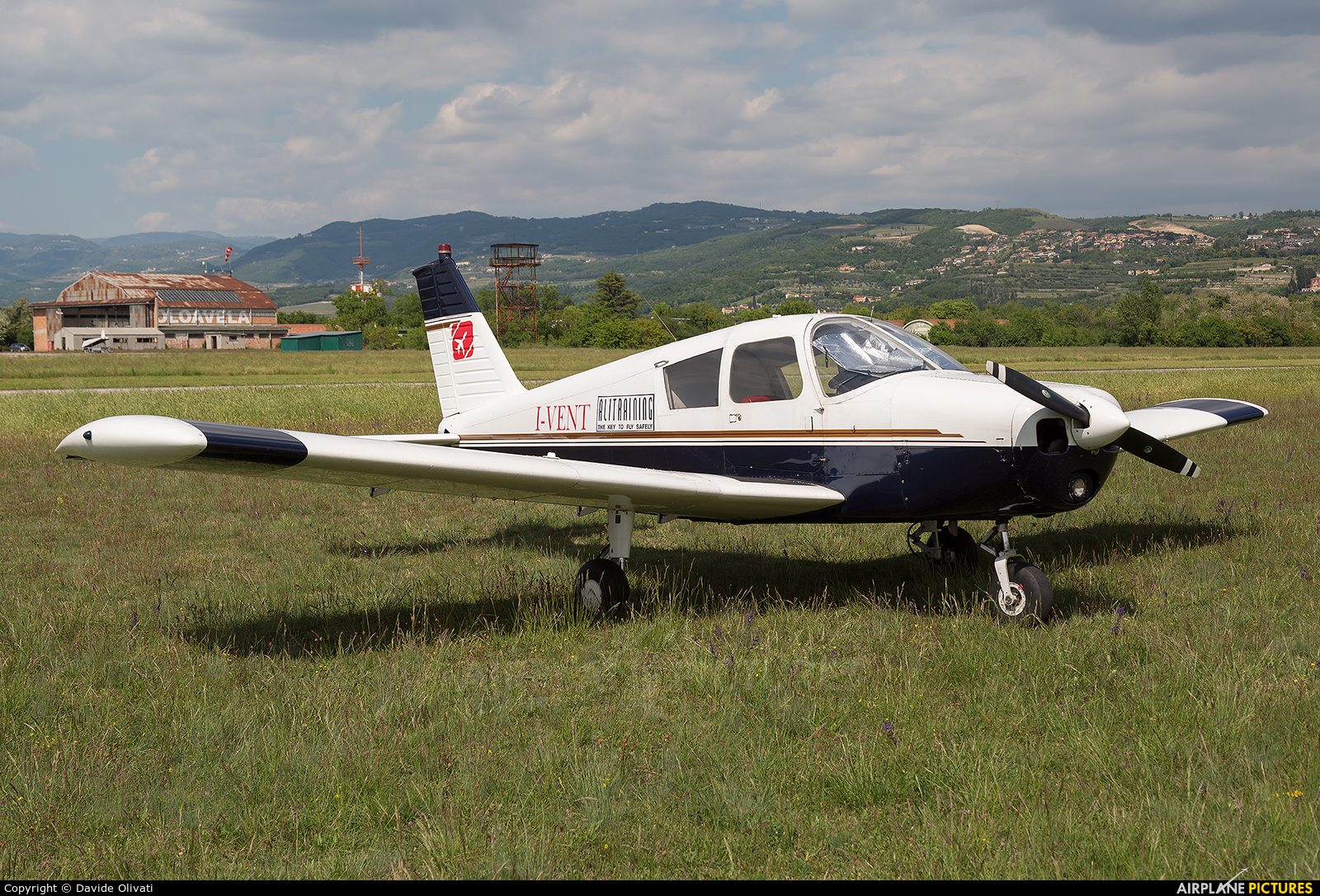 Private I-VENT aircraft at Verona - Boscomantico