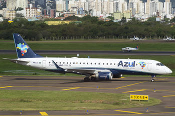 PR-AZC - Azul Linhas Aéreas Embraer ERJ-190 (190-100)