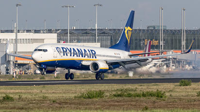 EI-FIW - Ryanair Boeing 737-800