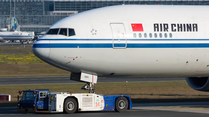 B-2031 - Air China Boeing 777-300ER