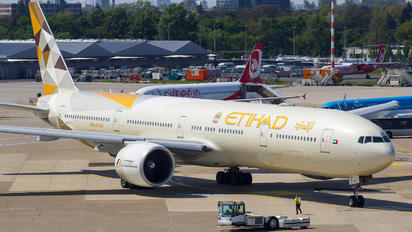 A6-ETC - Etihad Airways Boeing 777-300ER