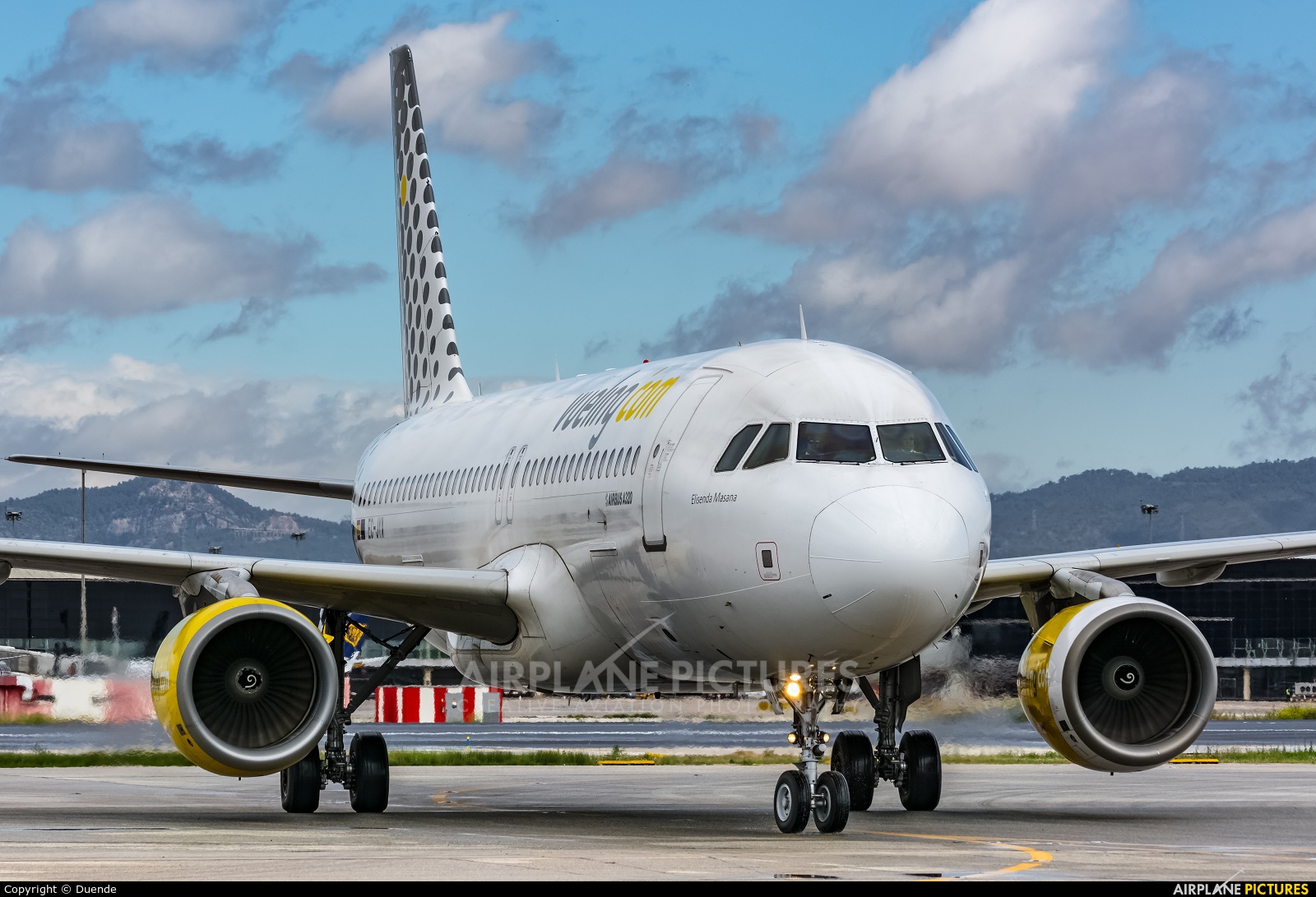 Vueling Airlines EC-JYX aircraft at Barcelona - El Prat