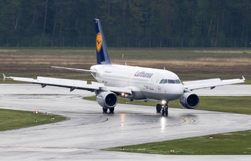 D-AILR - Lufthansa Airbus A319