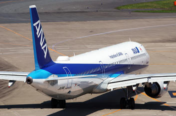 JA114A - ANA - All Nippon Airways Airbus A321