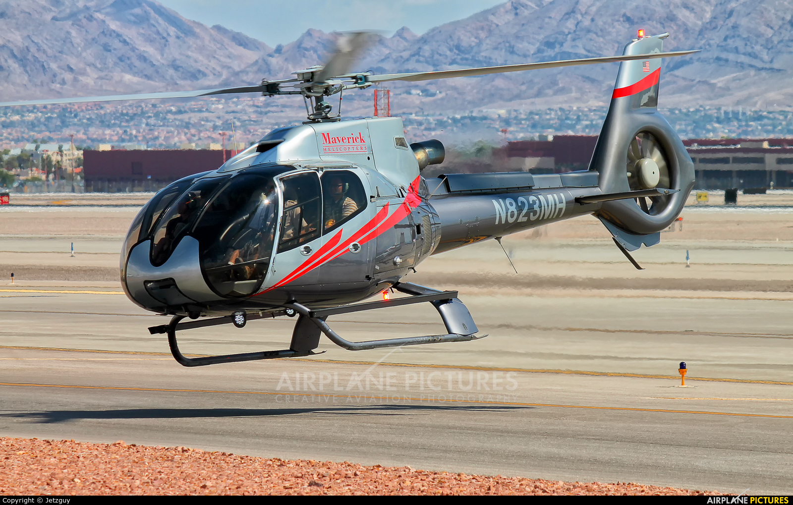 Maverick Helicopters N823MH aircraft at Las Vegas - McCarran Intl