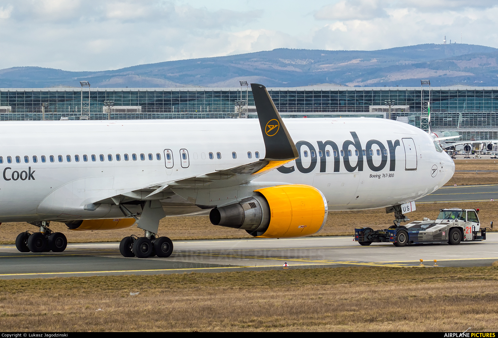 Condor D-ABUS aircraft at Frankfurt