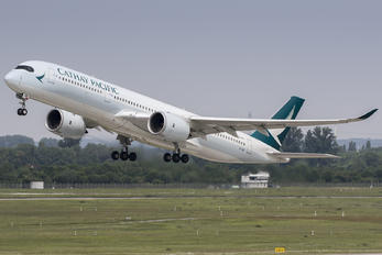 B-LRM - Cathay Pacific Airbus A350-900