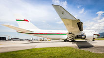A4O-OMN - Oman - Royal Flight Boeing 747-400 aircraft