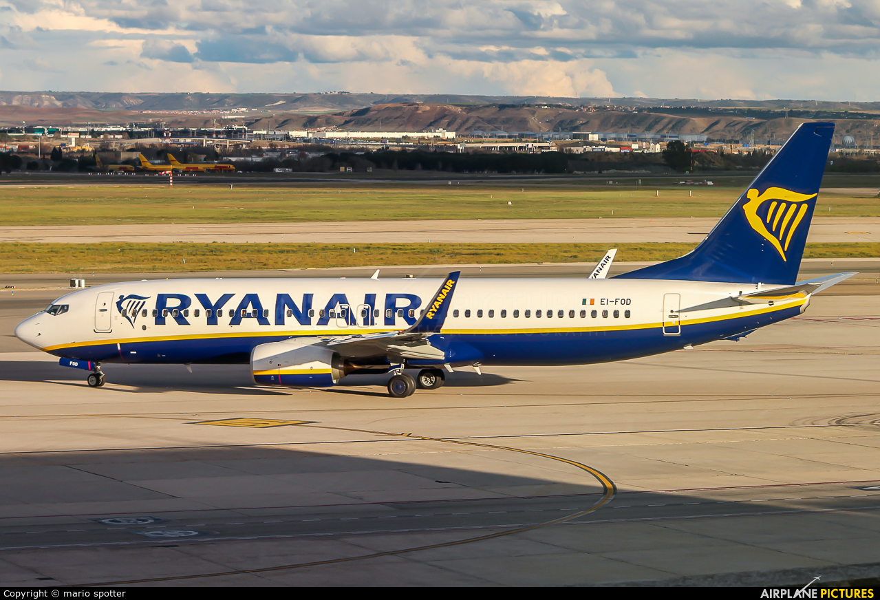 Ryanair EI-FOD aircraft at Madrid - Barajas