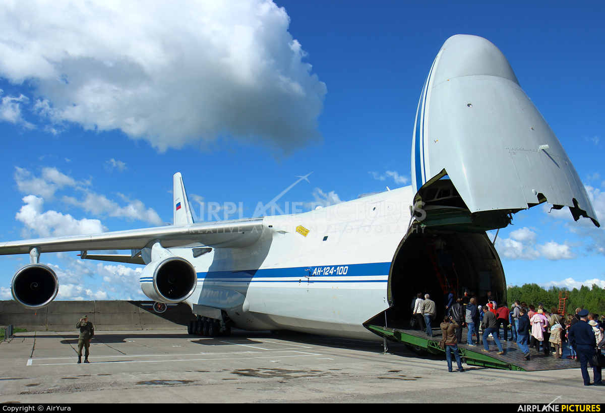 224 Flight Unit RA-82035 aircraft at Tver - Migalovo