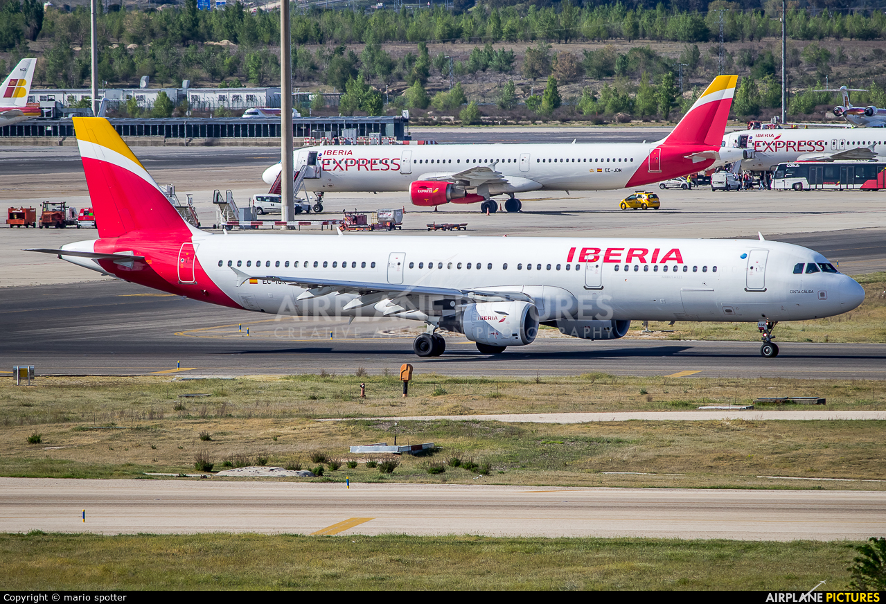Iberia EC-IGK aircraft at Madrid - Barajas