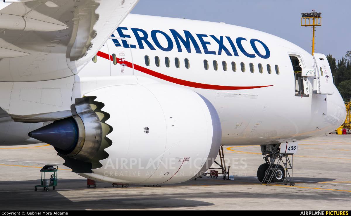 Aeromexico N438AM aircraft at Mexico City - Licenciado Benito Juarez Intl