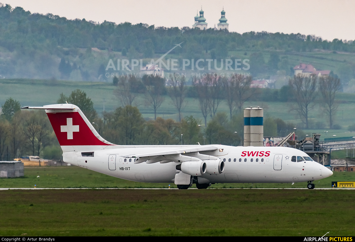 Swiss HB-IXT aircraft at Kraków - John Paul II Intl