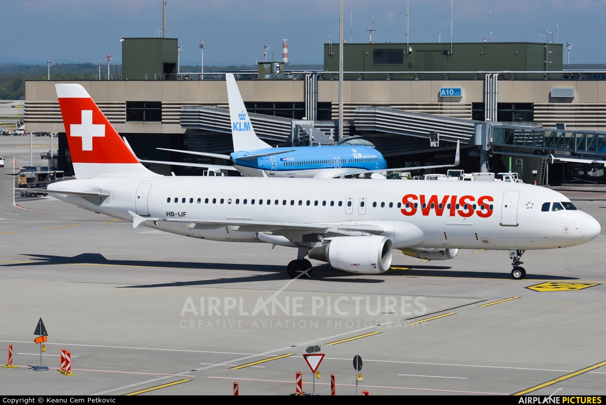 Swiss HB-IJF aircraft at Zurich