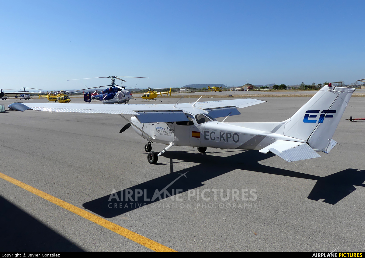 European Flight Service EC-KPO aircraft at Alicante - Muchamiel