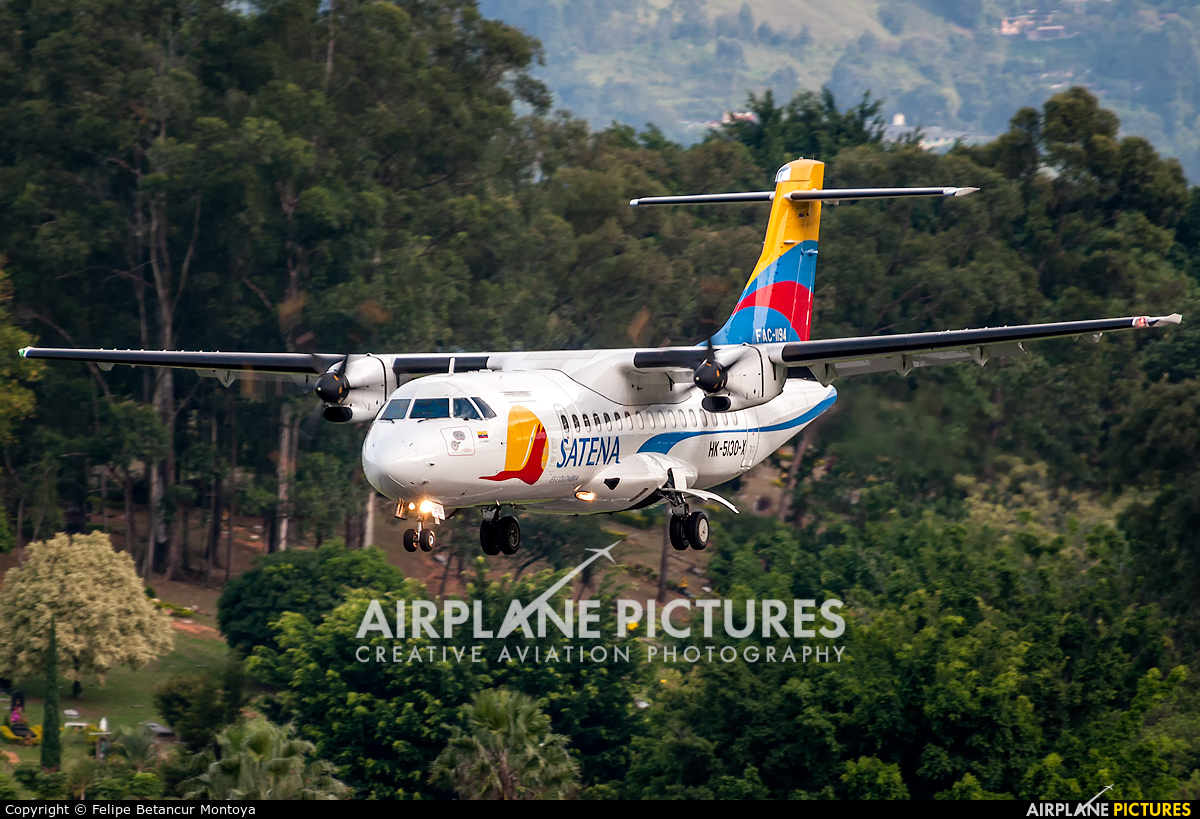 Satena HK-5130 aircraft at Medellin - Olaya Herrera