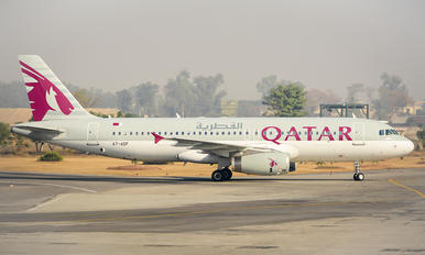 A7-ADF - Qatar Airways Airbus A320