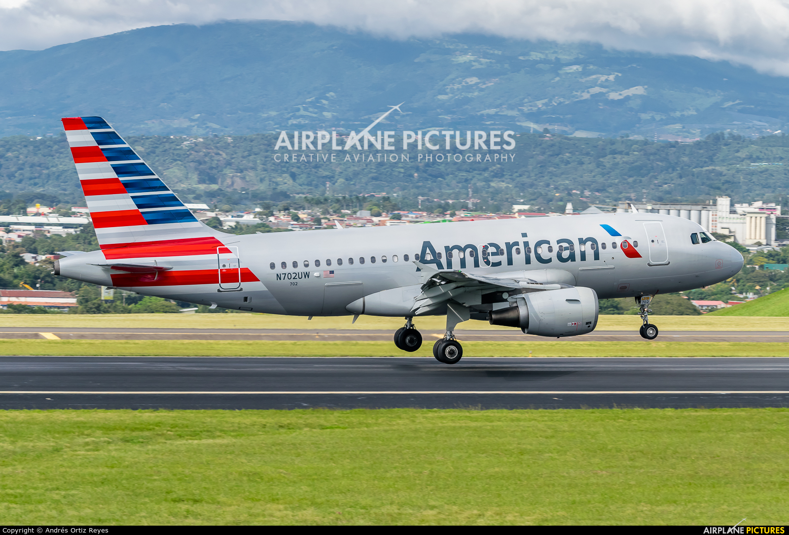 American Airlines N702UW aircraft at San Jose - Juan Santamaría Intl