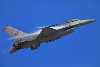 90-0805 - USA - Air Force General Dynamics F-16CJ Fighting Falcon
