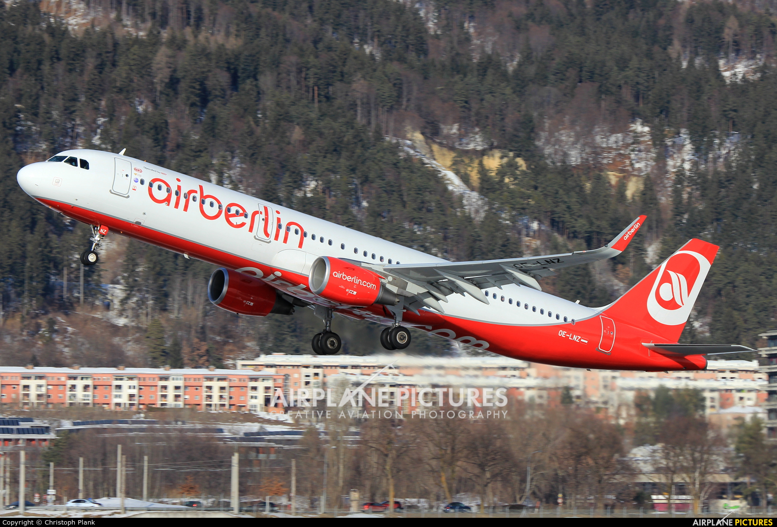 Niki OE-LNZ aircraft at Innsbruck