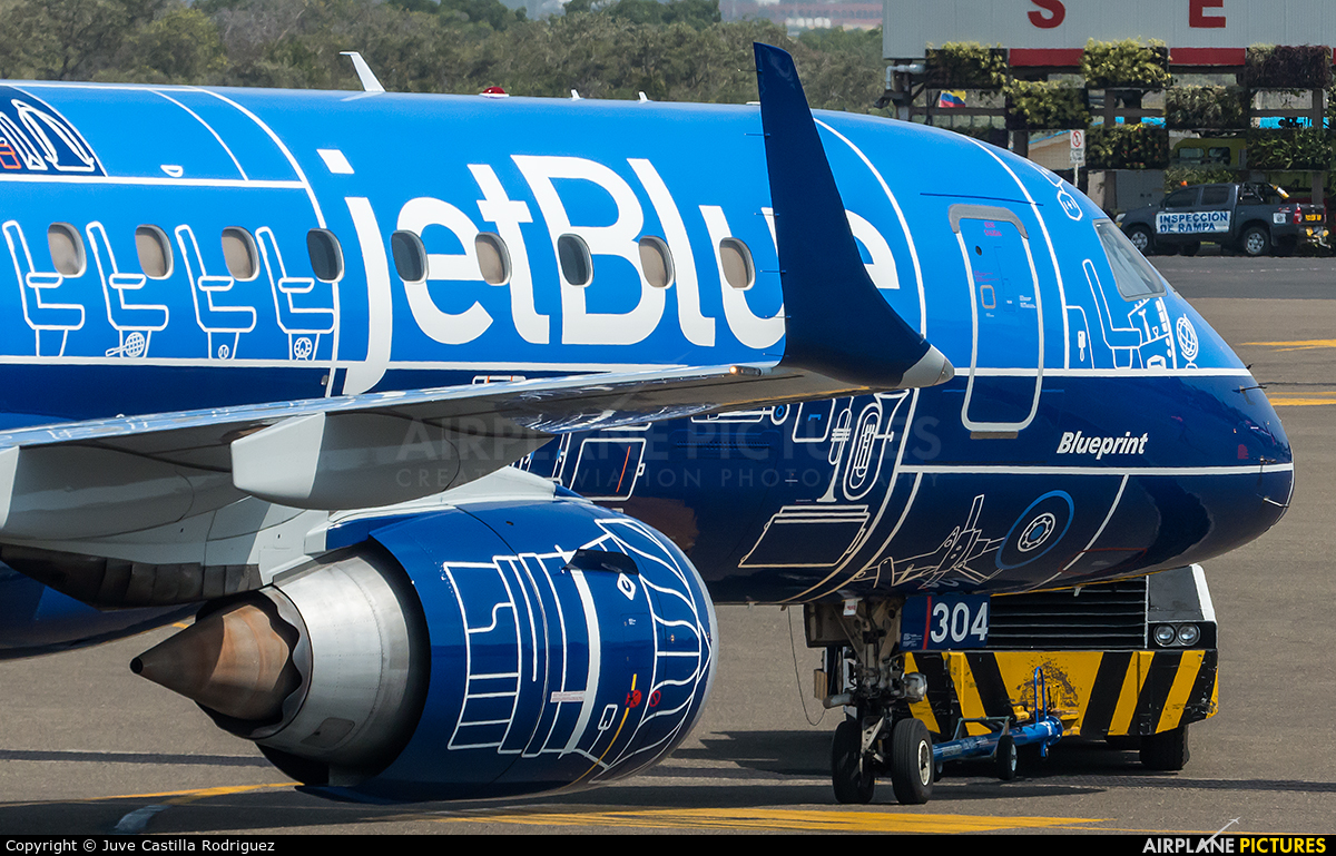 JetBlue Airways N304JB aircraft at Cartagena - Rafael Núñez