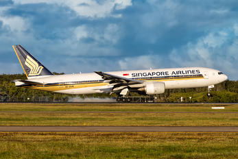 9V-SVB - Singapore Airlines Boeing 777-200ER
