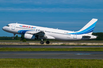 VP-BHW - Yamal Airlines Airbus A320