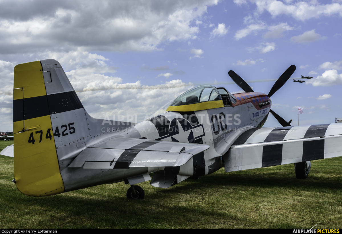 Private PH-PSI aircraft at Oostwold