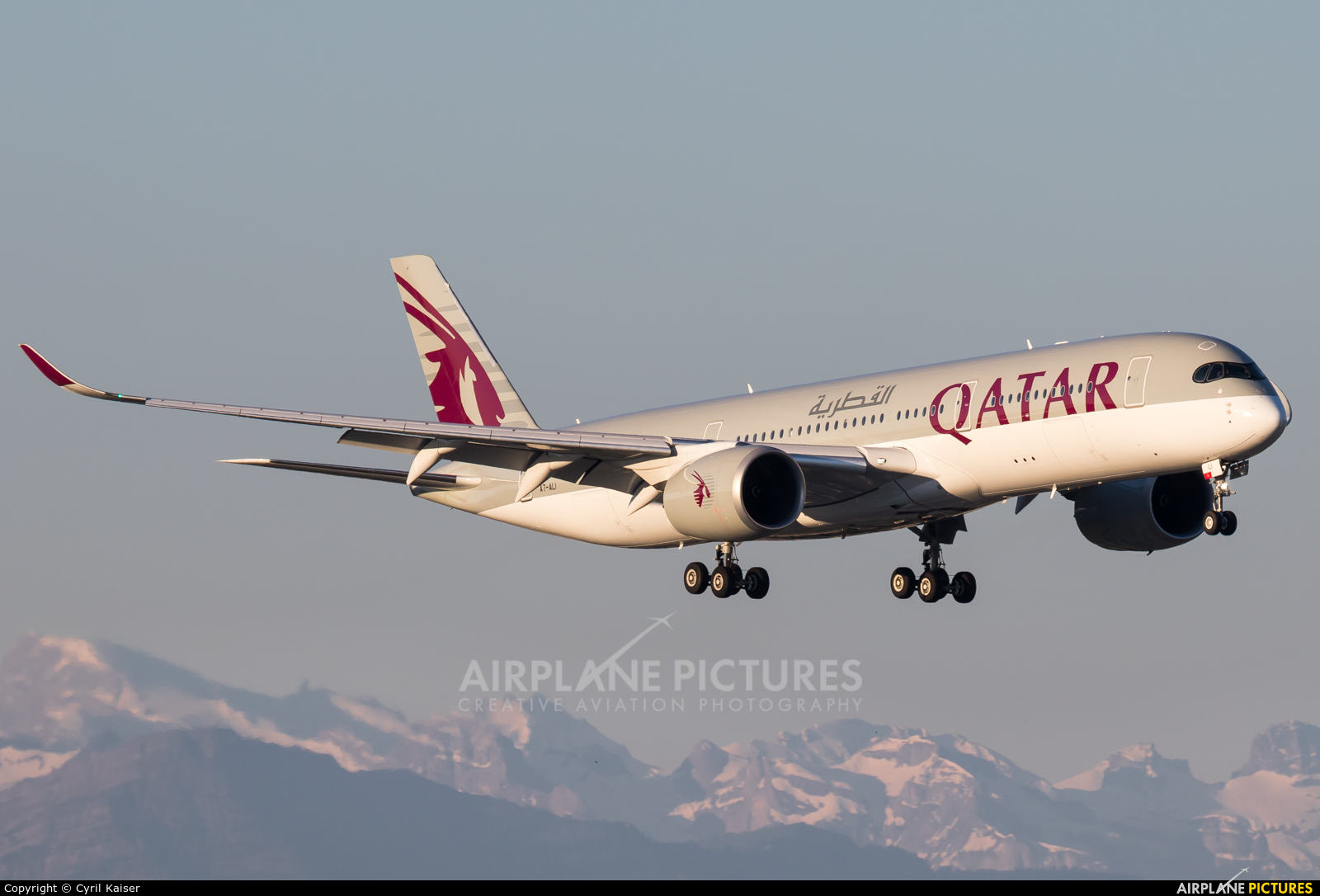 Qatar Airways A7-ALI aircraft at Zurich
