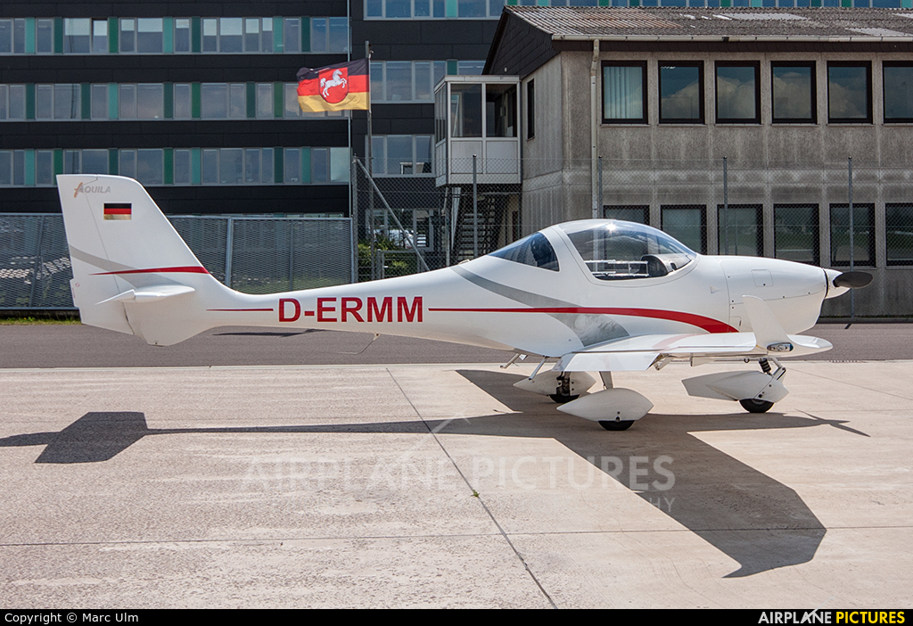Private D-ERMM aircraft at Braunschweig