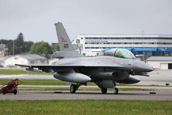 689 - Norway - Royal Norwegian Air Force General Dynamics F-16B Block 15H