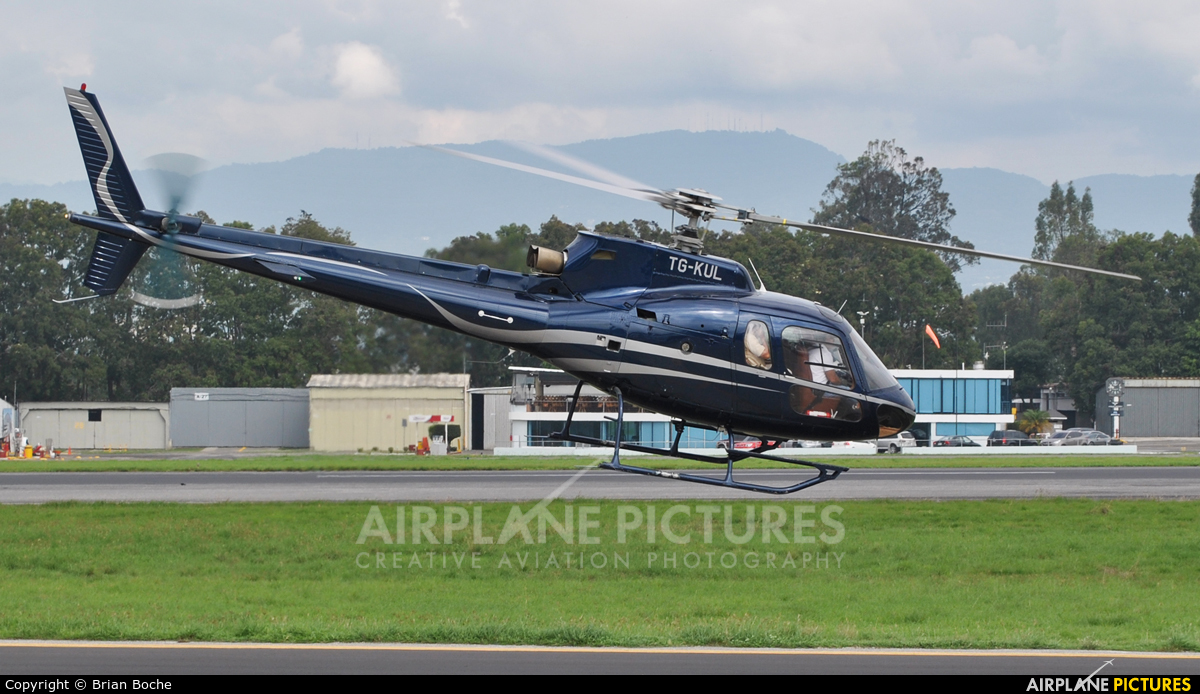 Private TG-KUL aircraft at Guatemala - La Aurora