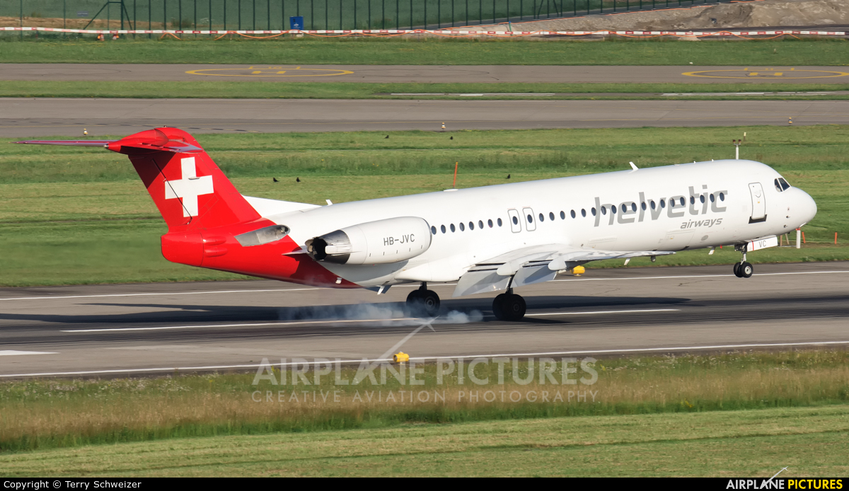 Helvetic Airways HB-JVC aircraft at Zurich