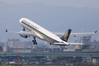 9V-STA - Singapore Airlines Airbus A330-300