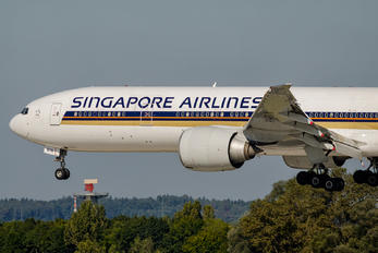 9V-SWN - Singapore Airlines Boeing 777-300ER