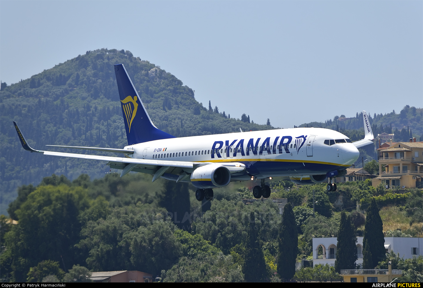 Ryanair EI-EBA aircraft at Corfu - Ioannis Kapodistrias