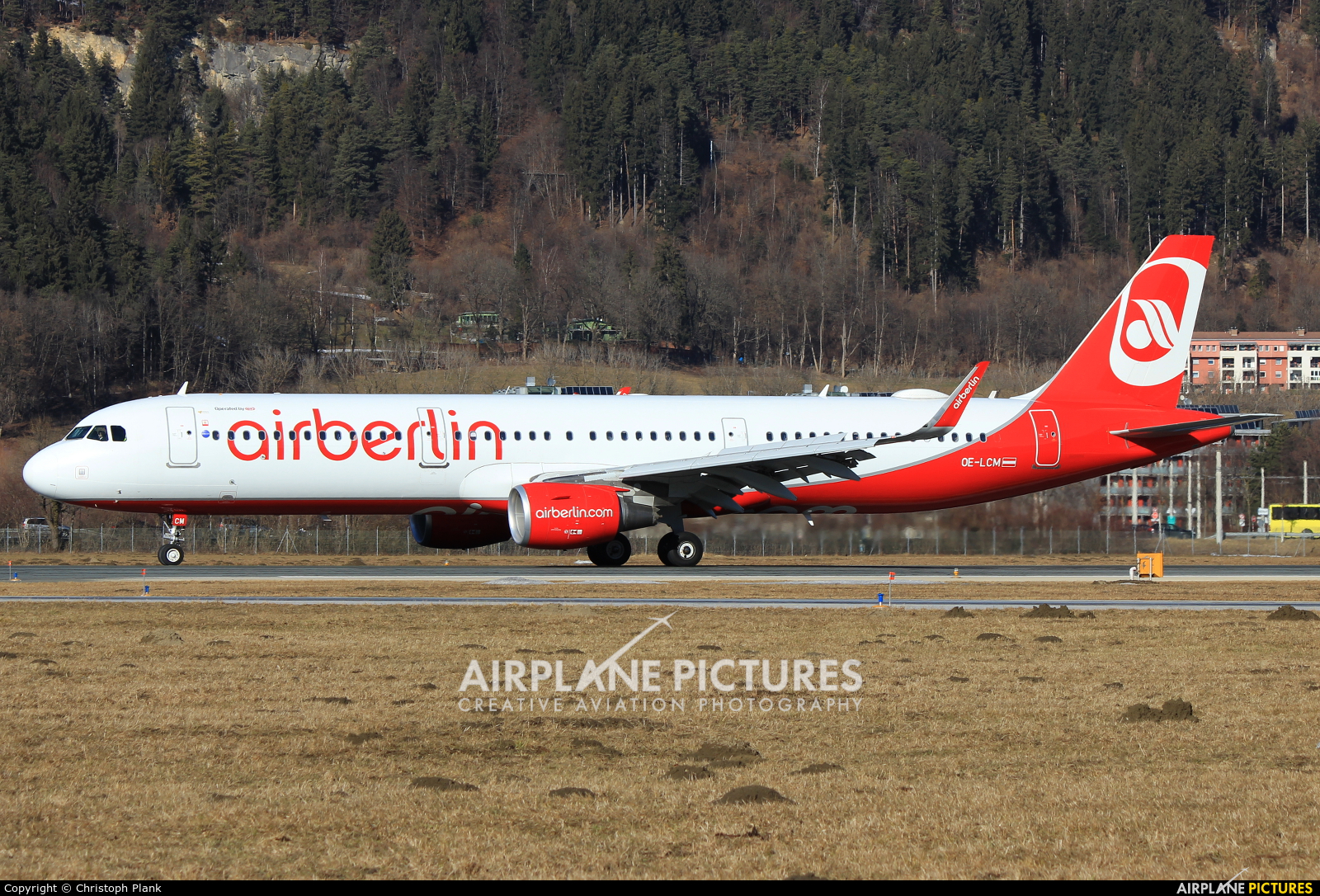 Niki OE-LCM aircraft at Innsbruck