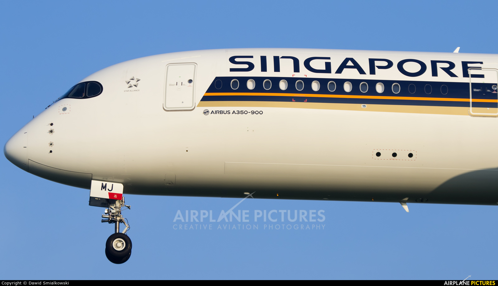 Singapore Airlines 9V-SMJ aircraft at Amsterdam - Schiphol