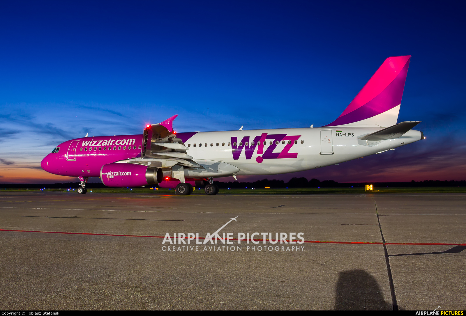 Wizz Air HA-LPS aircraft at Katowice - Pyrzowice