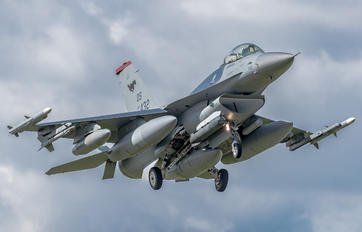 - - USA - Air Force General Dynamics F-16A Fighting Falcon