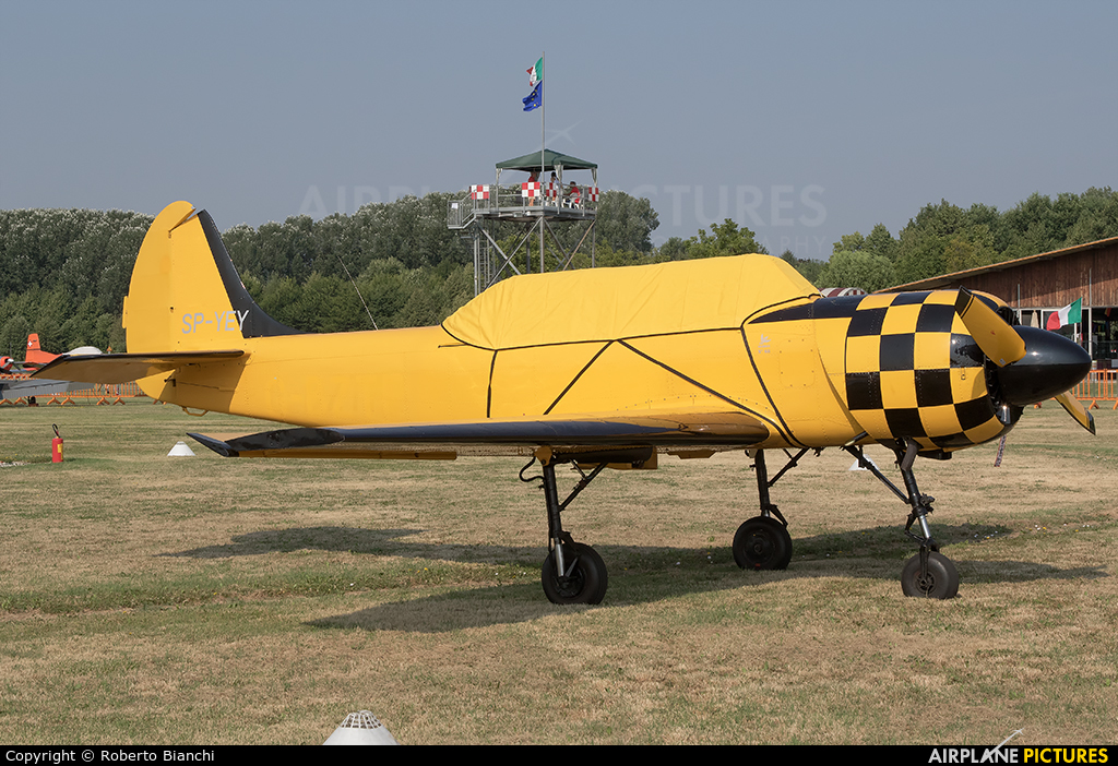 Private SP-YEY aircraft at Montagnana