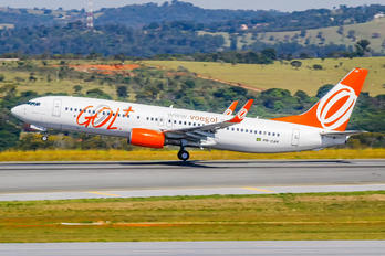PR-GXR - GOL Transportes Aéreos  Boeing 737-800