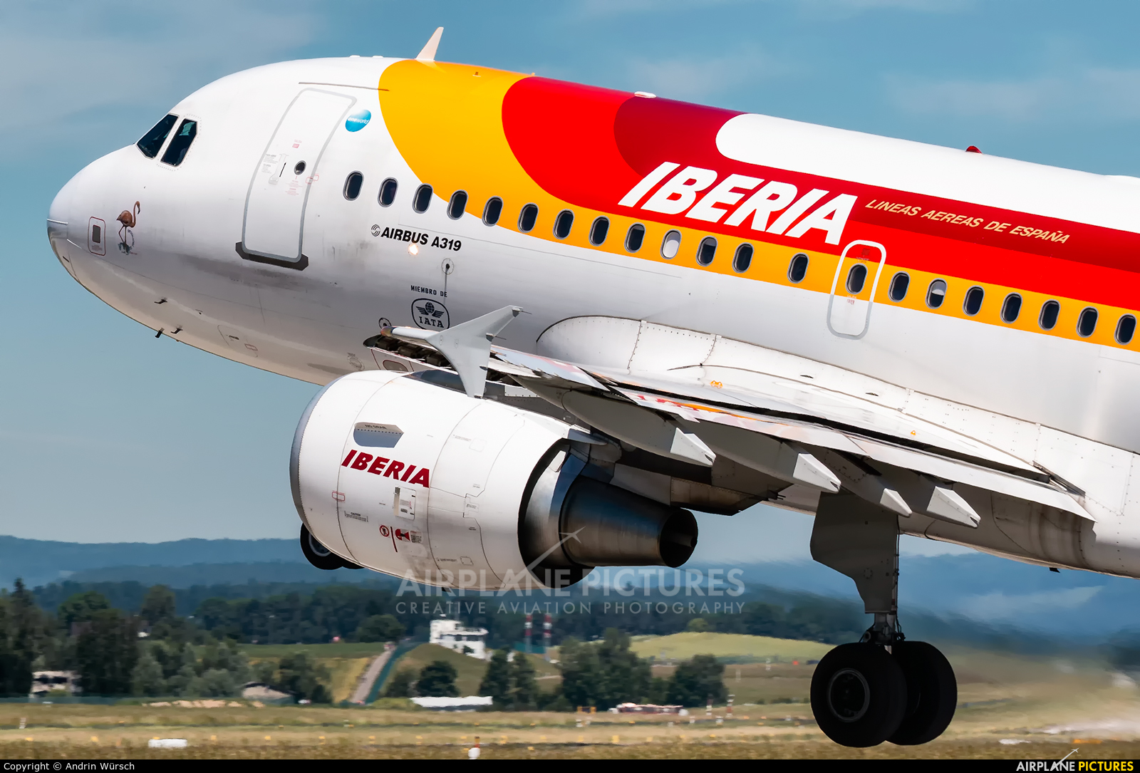 Iberia EC-KUB aircraft at Zurich