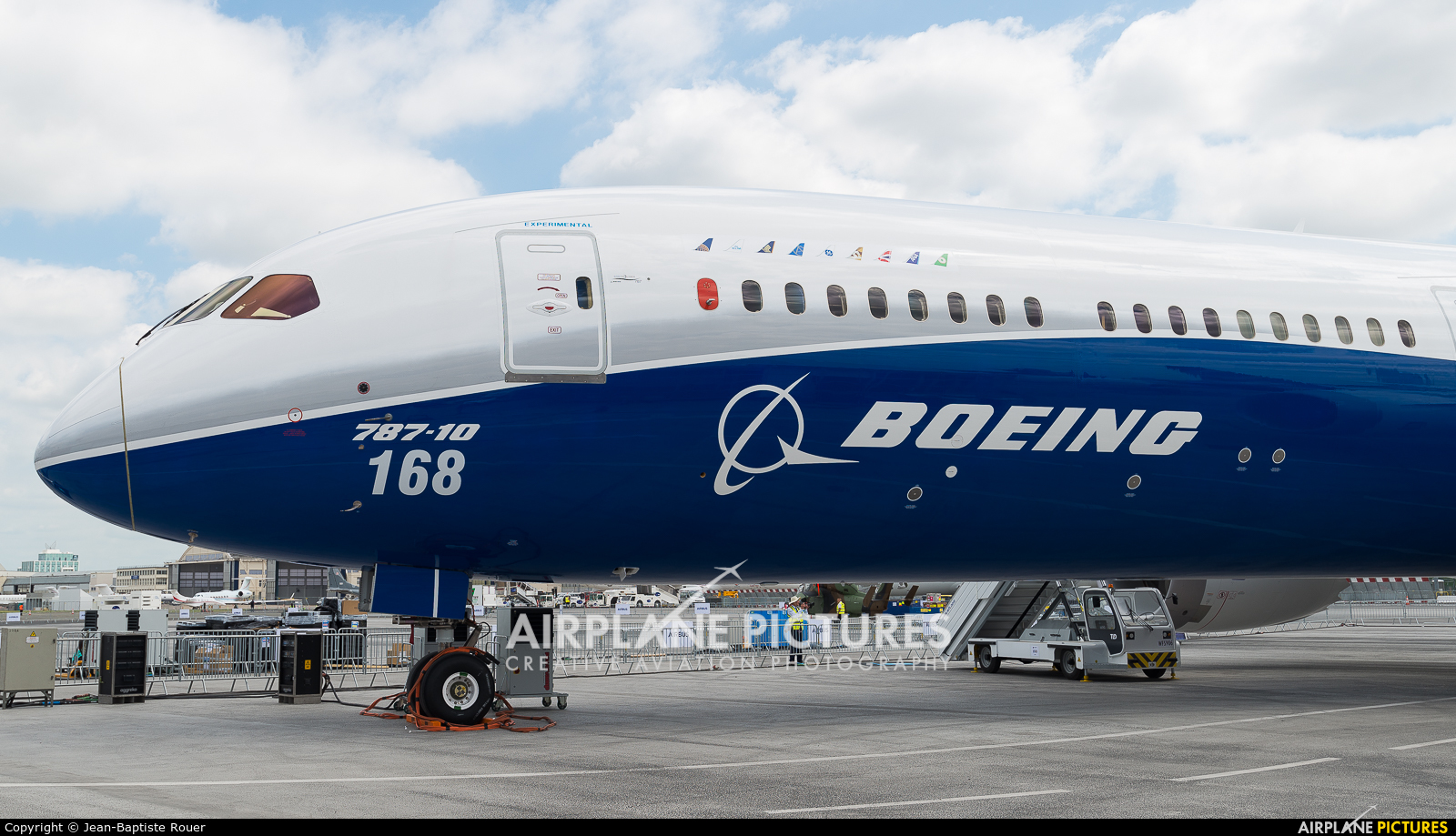 Boeing Company N528ZC aircraft at Paris - Le Bourget