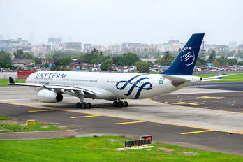 HZ-AQL - Saudi Arabian Airlines Airbus A330-300