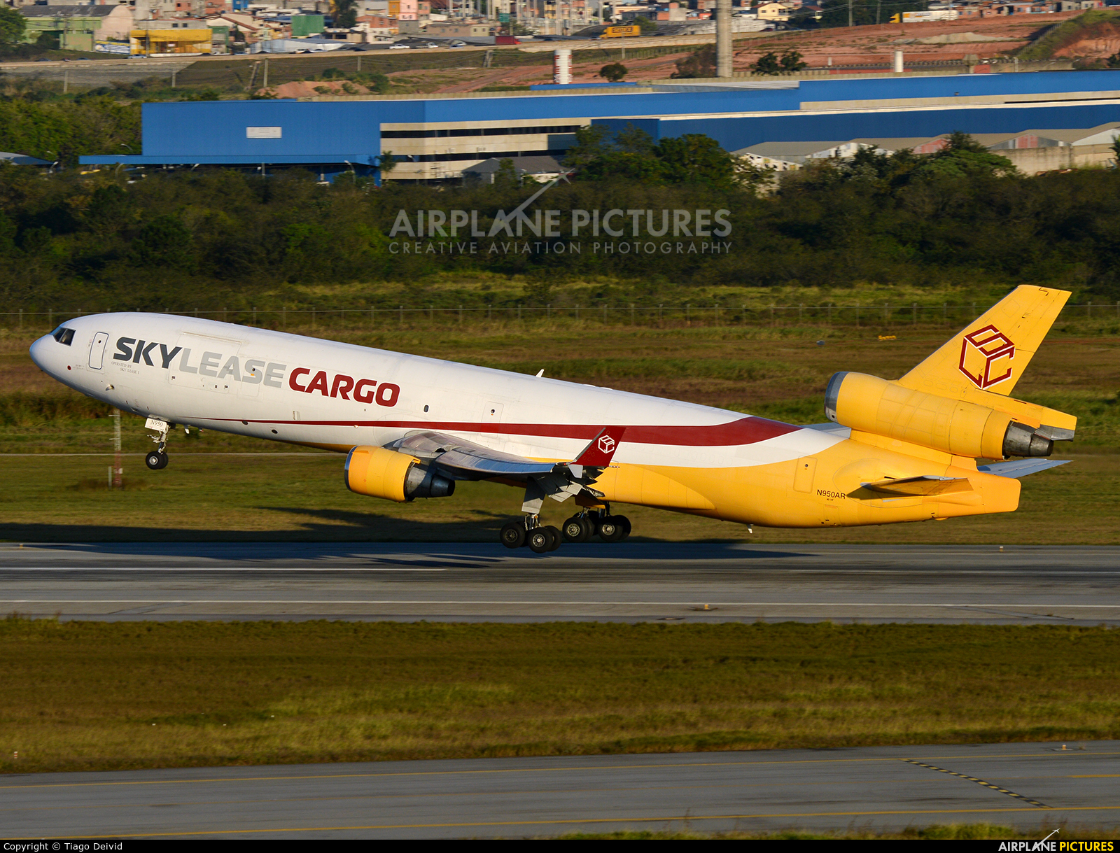 Skylease Cargo N950AR aircraft at São Paulo - Guarulhos
