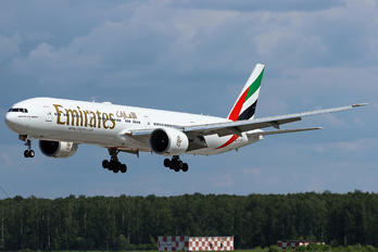 A6-EBG - Emirates Airlines Boeing 777-300ER