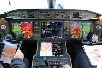 OE-LPZ - International Jet Management Bombardier BD-700 Global 5000