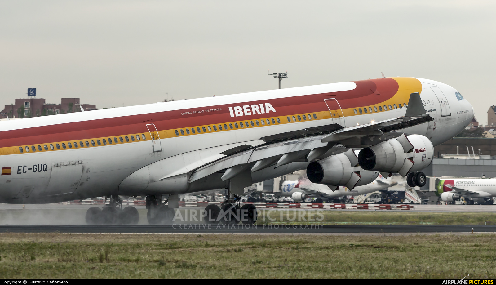 Iberia EC-GUQ aircraft at Madrid - Barajas