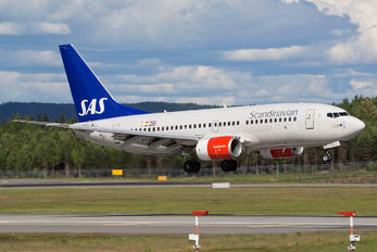LN-RNO - SAS - Scandinavian Airlines Boeing 737-700